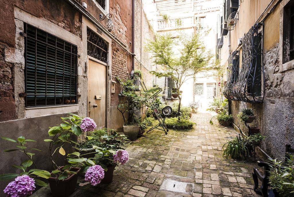 Myplace Santa Maria Formosa Apartment ヴェネツィア エクステリア 写真