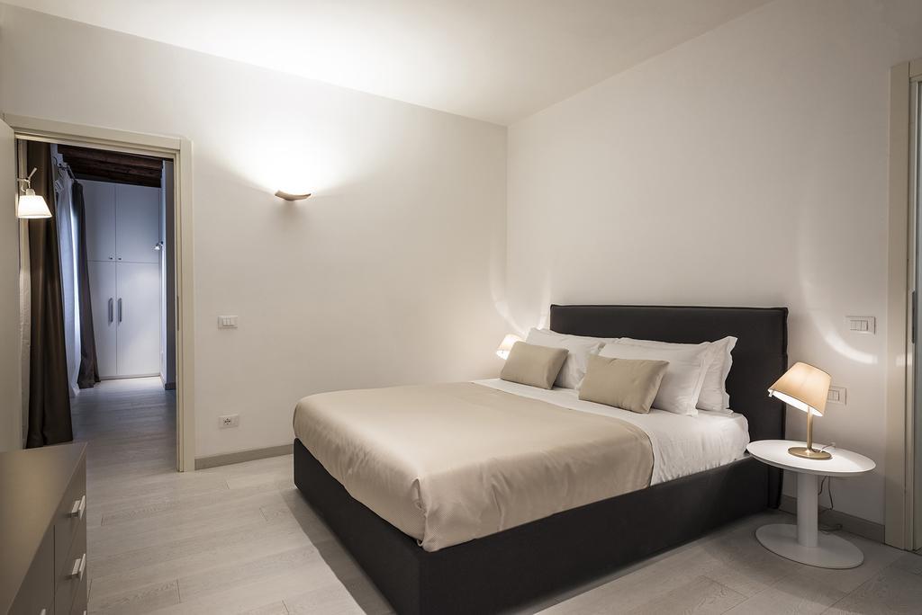 Myplace Santa Maria Formosa Apartment ヴェネツィア エクステリア 写真